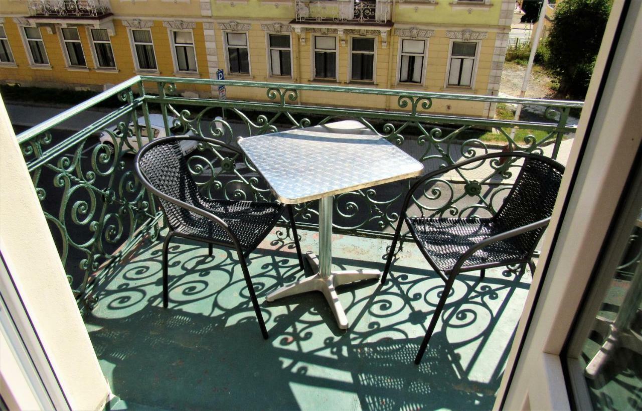 Milano Hostel Mariánské Lázně Exterior foto